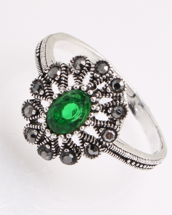 Inel argint cu marcasite si piatra verde cod 1-26861, gr3