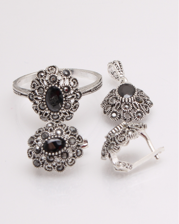 Set argint cu piatra neagra si marcasite cod 3-29708, gr7.9