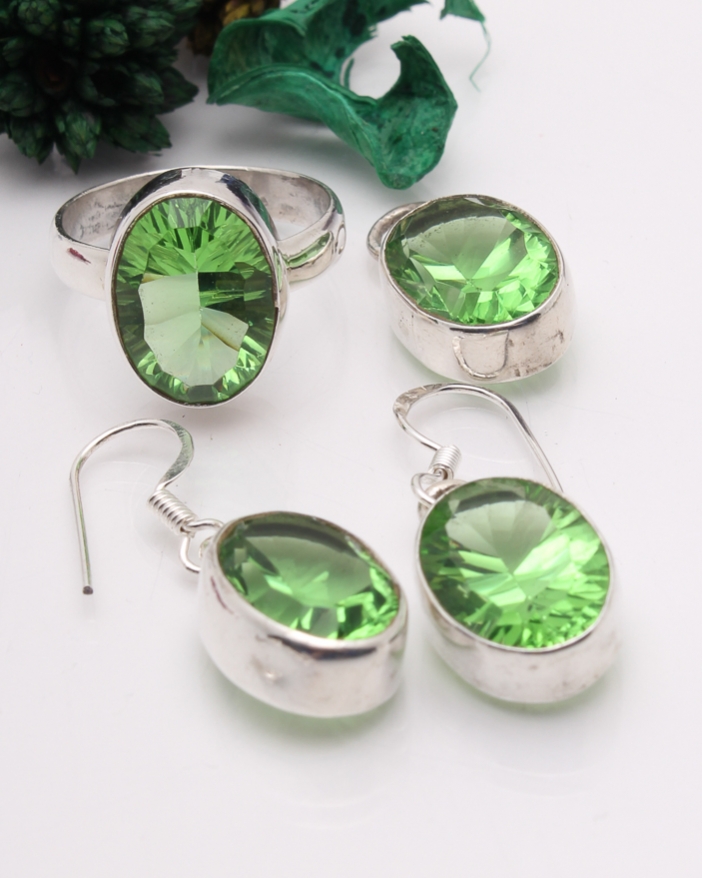 Set argint cu peridot cod 3-42940, gr12